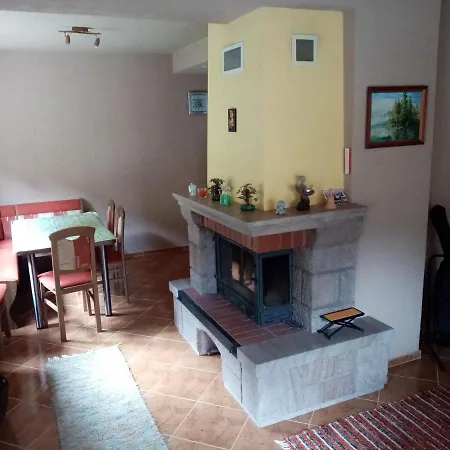 Stary Mlyn 山林小屋 克雷姆尼察