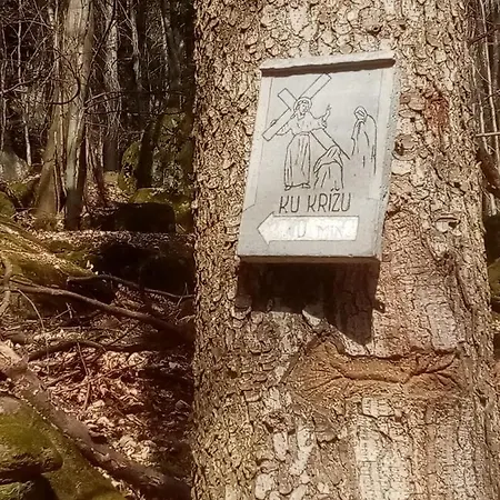 Stary Mlyn Alojamento de Turismo Selvagem Kremnica