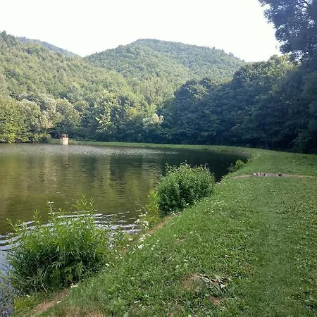 Stary Mlyn Alojamento de Turismo Selvagem Kremnica